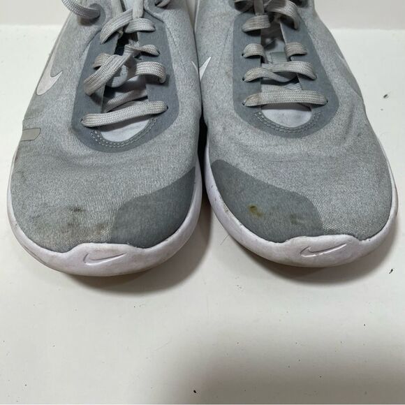Nike Flex Experience Silver Athletic Running Shoes - Picture 3 of 8